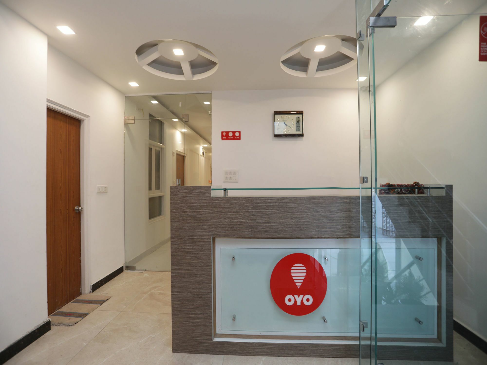 Oyo Hotel Qubic Stay Nowe Delhi Zewnętrze zdjęcie